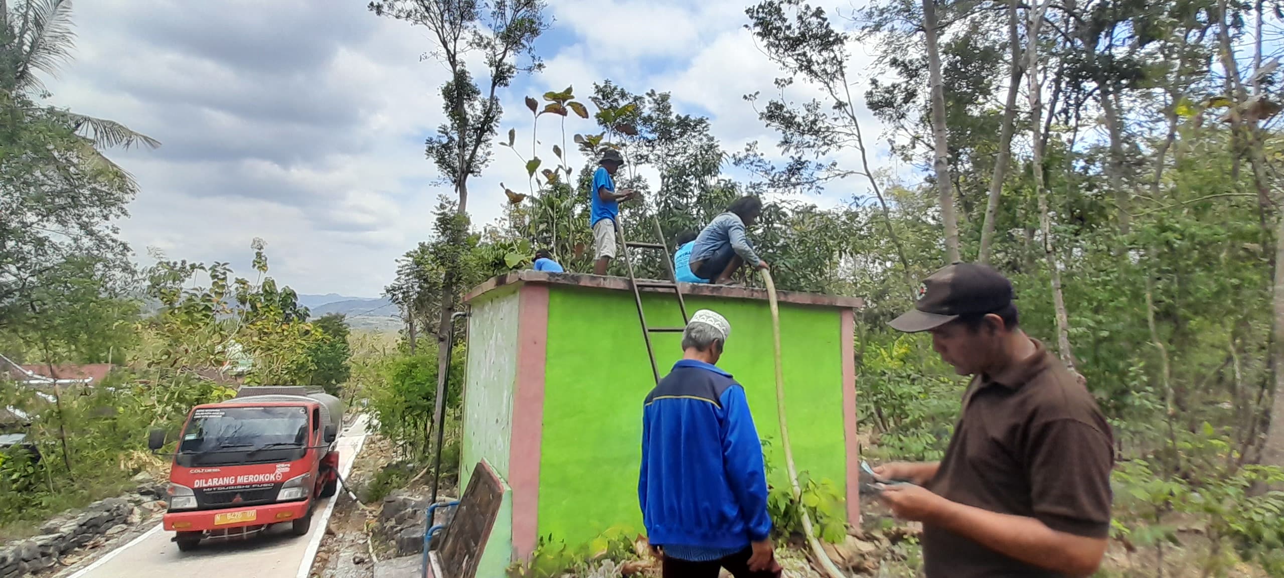 penyaluran tahap ke-2 di Dukuh Bunder Karangayar Weru