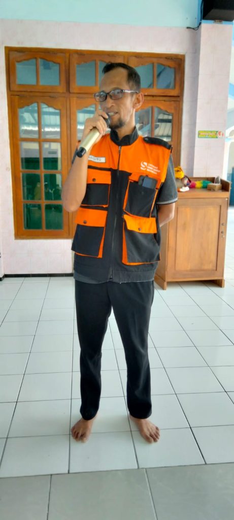 sambutan oleh ketua Gesit Bp. Itut